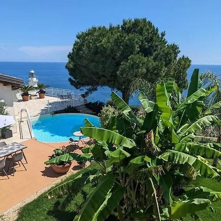 Con Piscina Su Terrazza Vista Mare サンレモ